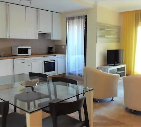 Espacioso Muy Tranquilo Con Piscinas Y Jardines Cercano A La Playa Apartment Estepona