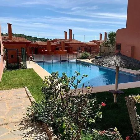 Apartment Espacioso Muy Tranquilo Con Piscinas Y Jardines Cercano A La Playa Estepona