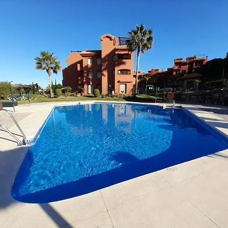 Espacioso Muy Tranquilo Con Piscinas Y Jardines Cercano A La Playa *